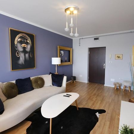 Appartamento Urbanna Premium - Private Parking Included Arad Esterno foto